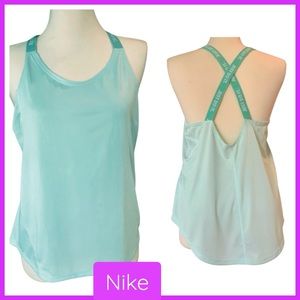 🌿NWT Pretty Nike Tank Top 🌿